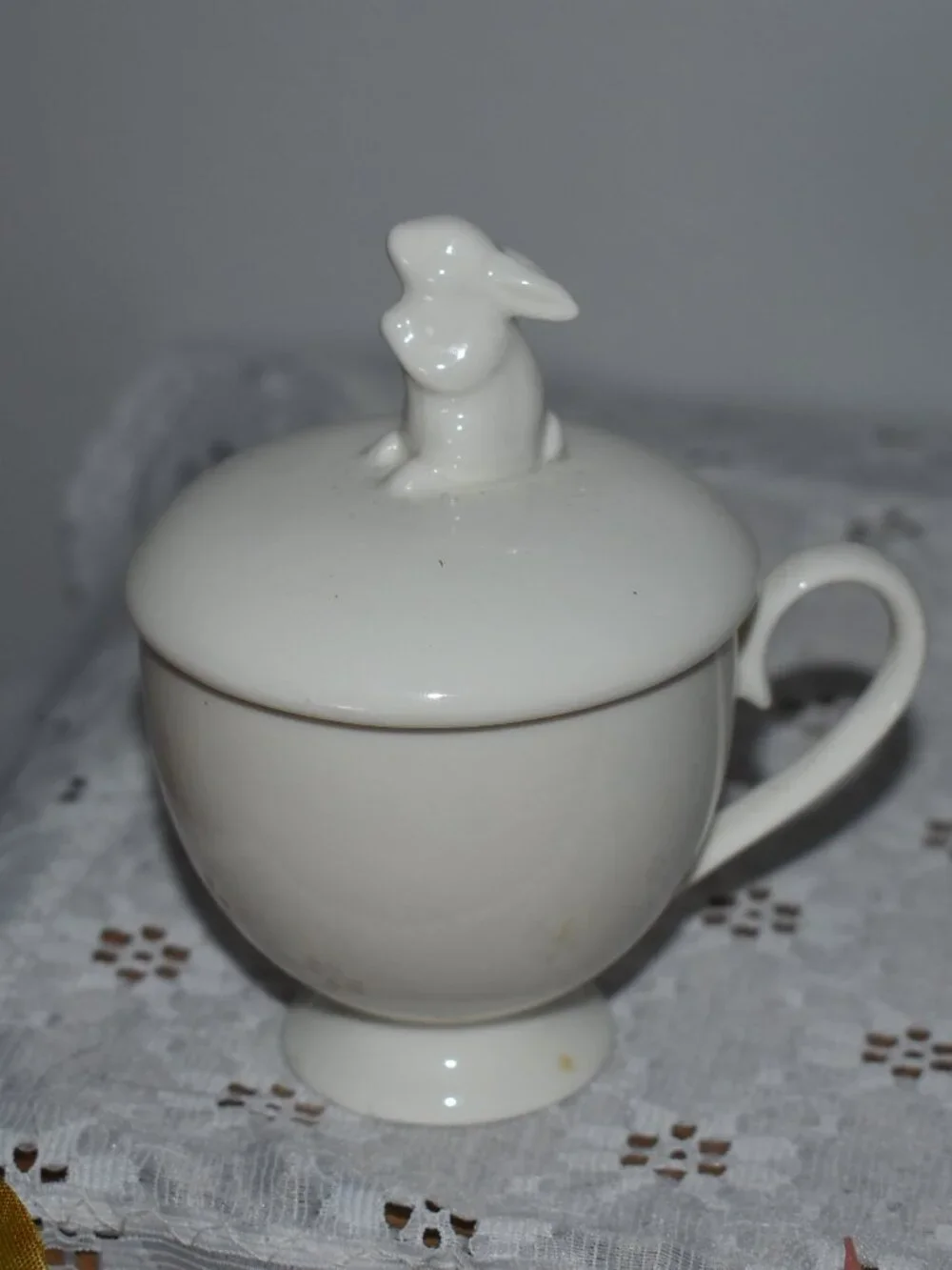 Vintage Cottage White Porcelain Bunny Rabbit Lid Mini Teacup